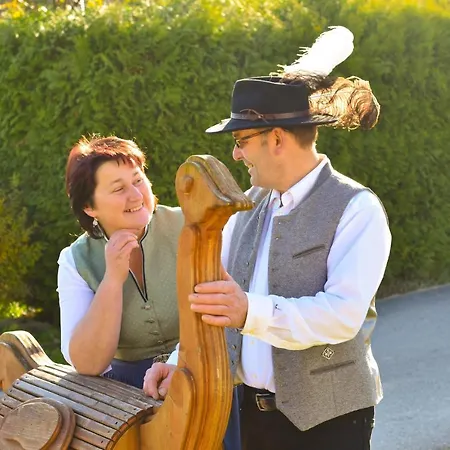 Straussenhof Halmer Feriegård *