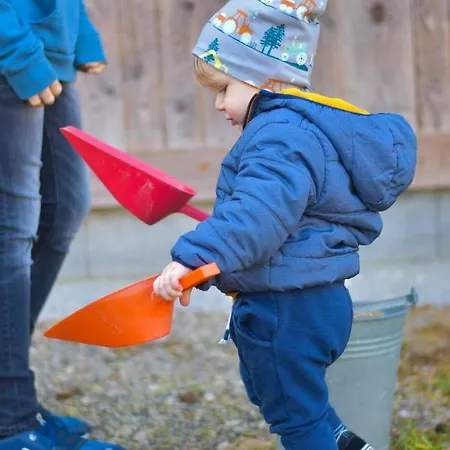 Straussenhof Halmer *