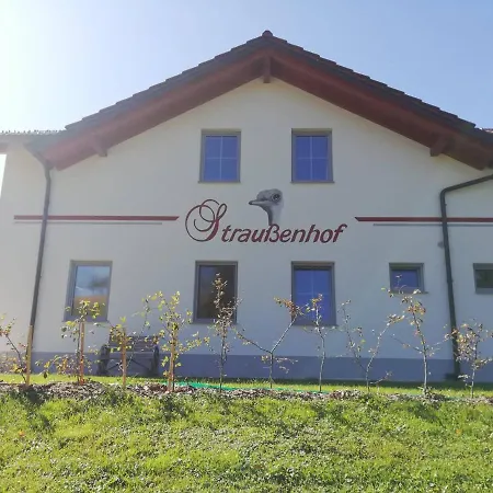 Straussenhof Halmer Farm stay