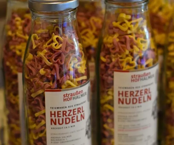 Agroturismo Straussenhof Halmer *