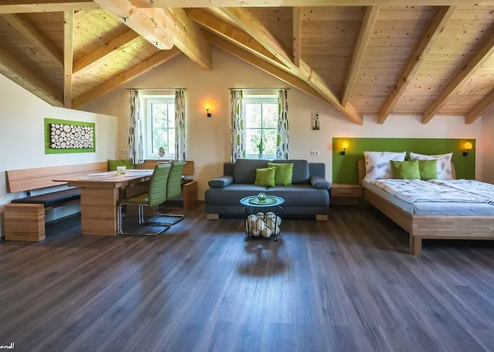 Farm stay Straussenhof Halmer Oberndorf an der Melk